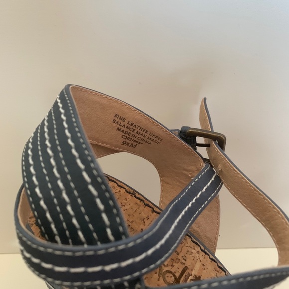 Splendid Stripe Platforms - Picture 7 of 8